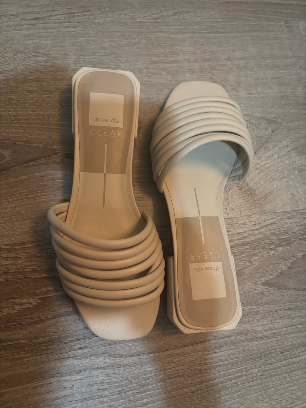 ❤️NWT ‘DOLCE VITA’ PRETTY CREAM SLIDE~SIZE 7